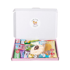 Japanese & Korean Sweet Selection LetterBox: Japanese wafer, kitkat, rice cracke