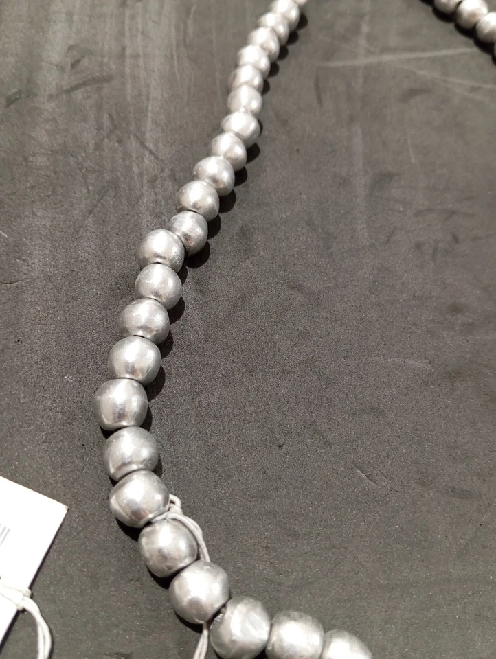 Collana Bracciale Elastico Nuovo Alluminio Riciclato Vestopazzo  - Immagine 3 di 4