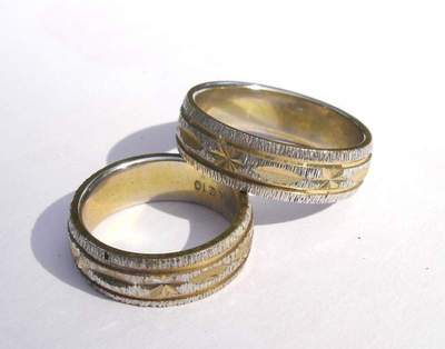 2 sparkle cut Machine Bright cut design 2 tone Rings Gold Fill Sample -sz 10 & 6