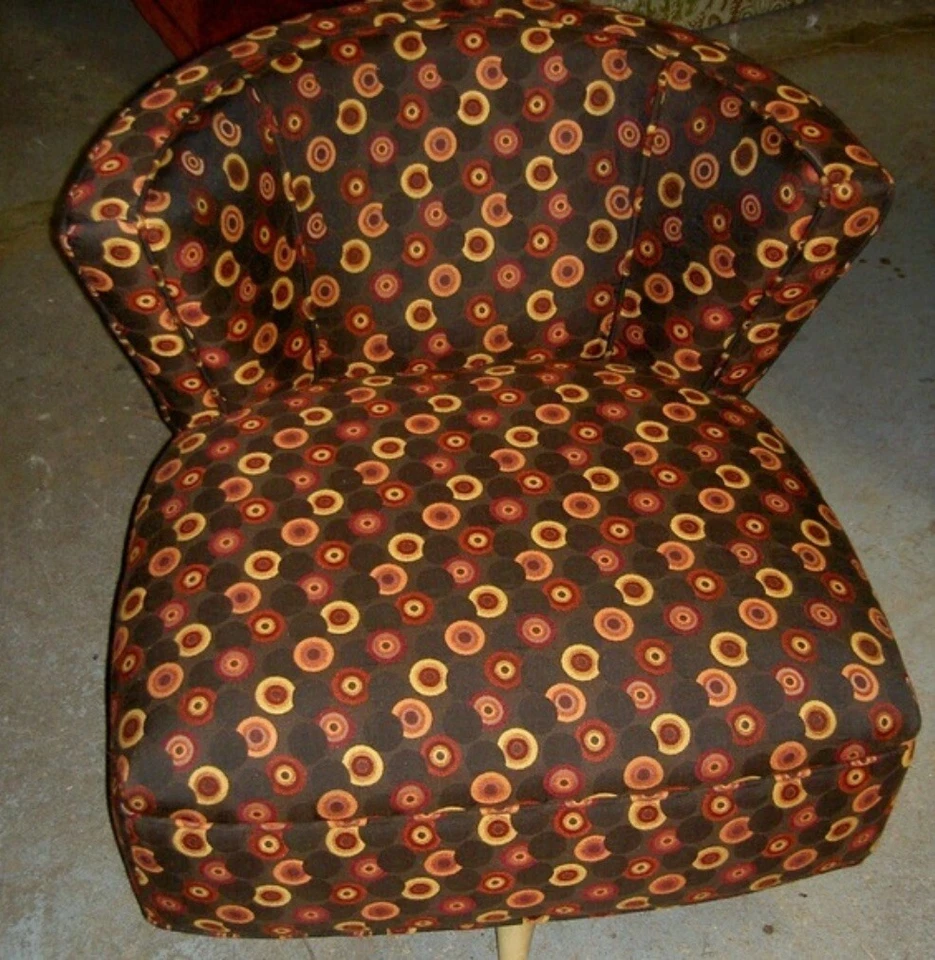 1.75 Yards Retro 45 RPM Color Havana Vintage Style Fabric - Image 4 of 4