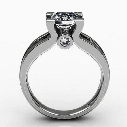 2.Ct White Princess Simulated Diamond 14K White Gold Engagement Ring Size 5 1/2 - Image 4 of 4