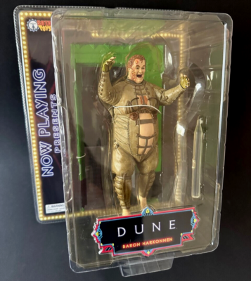 Young G r u : P o p ! Movies Vinyl Figurine Bundle with 1