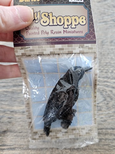 Vintage Poly Shoppe Krähe Miniatur Darice PolyShoppe Harz Miniaturen Halloween - Bild 3 von 4