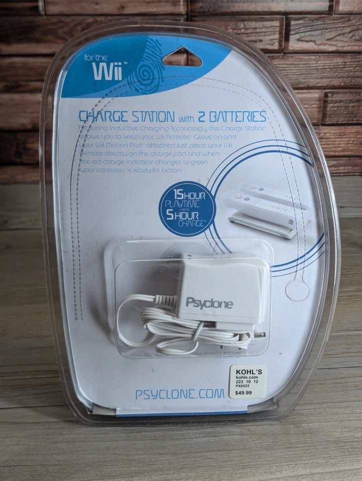 Psyclone Dual Charge Station w/ 2 Rechargable Batteries for Nintendo Wii Wiimote - Image 4 of 4
