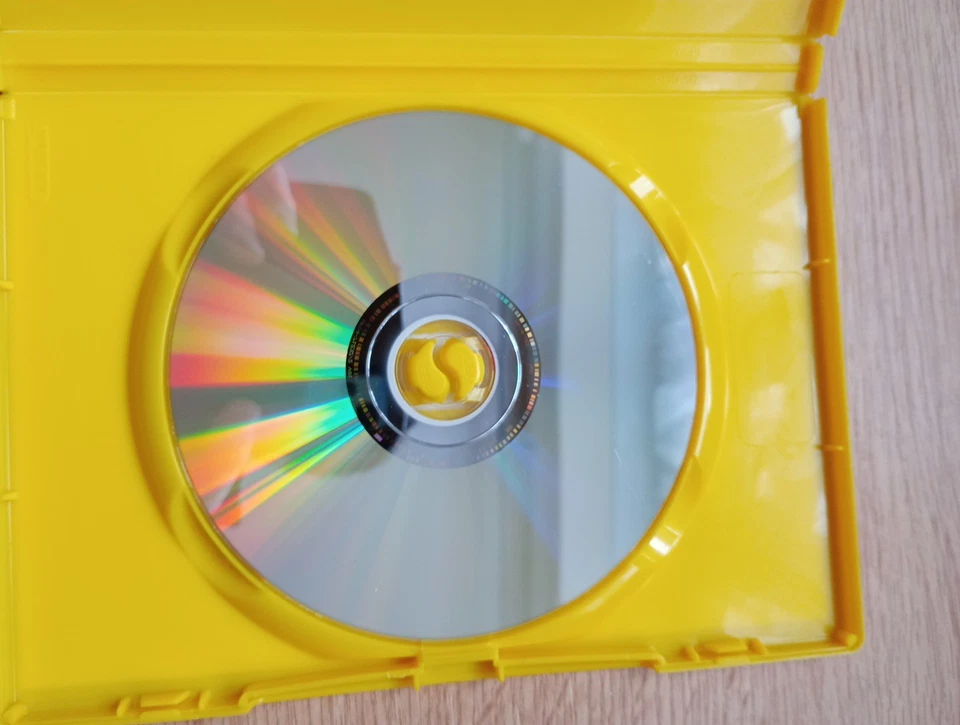 Minions DVD Sandra Bullock 2015 - Image 4 of 4