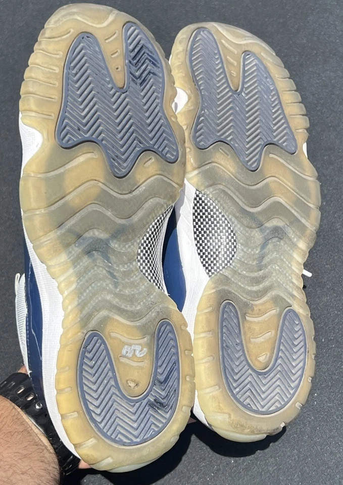 Nike Air Jordan Retro 11 Low Georgetown GS 7Y= 8.5W Grey Navy Blue 528896-007 - Image 3 of 4