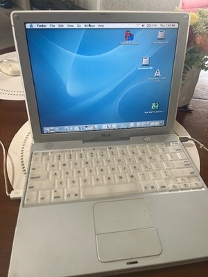 Apple iBook 12.1'' Laptop -Model A 1005