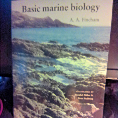 BASIC MARINE BIOLOGY: British Museum/Cambridge Univ PRISTINE GIFT NEW See Photos