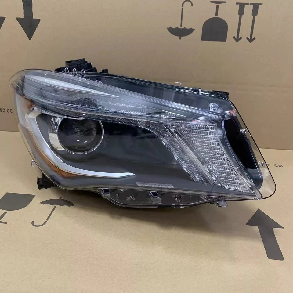 US Mercedes Benz CLA200 W117 XENON LEFT Right Headlight CLA45 A1178205161 - Image 4 of 4