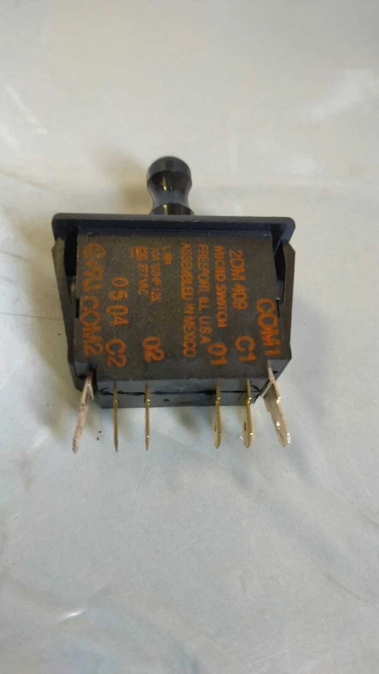 Interruptor Micro Switch 2DM 409 LOTE DE 5 UNIDADES - Imagen 2 de 3