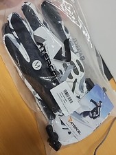 Altercel 3M White  Green Womens Snow Gloves Medium