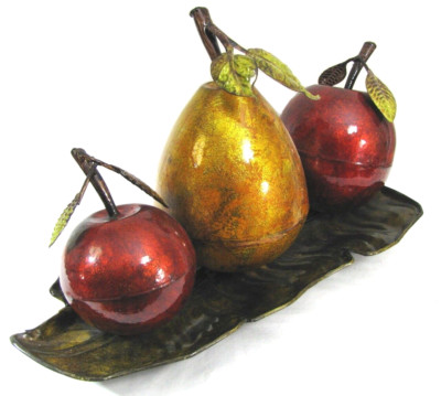 Metal Fruit Tray Sculpture Kitchen Centerpiece 19'' Apples & Pear Iron Decor