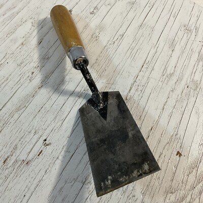 5  X 2  Offset Trowel With Wooden Handle GnusedTools