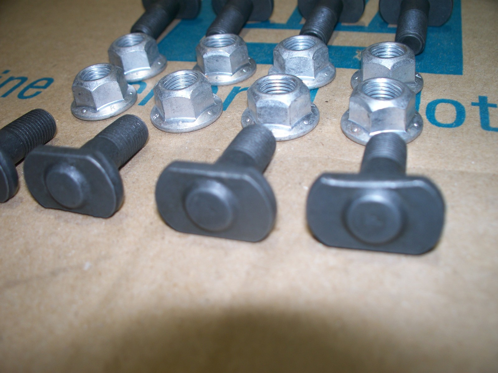 NOS R rear drum backing plate axle retainer T bolts & nuts hardware kit