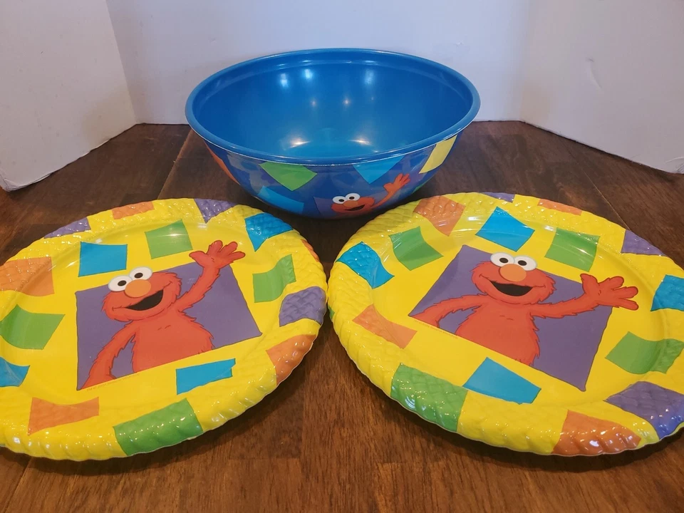Juego de 3 platos para servir fiestas de plástico duro ELMO 2004 Sesame Workshop Foto 3 de 4