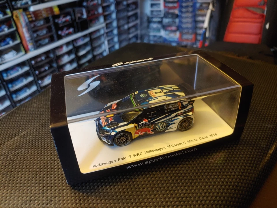 1x Spark S4966 VOLKSWAGEN POLO J. M. Latvala -  Rally MONTECARLO 2016 -1:43 RARE - Immagine 4 di 4