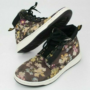 flower high tops