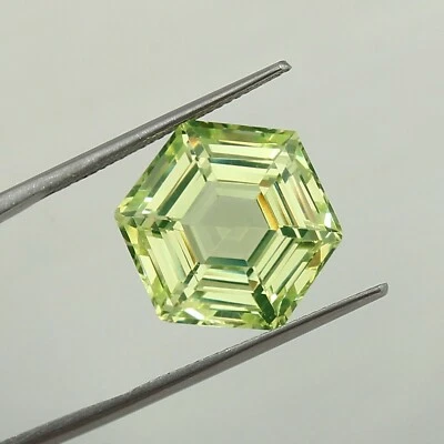 Natural Ceylon Lemon Green Spinel 16.70 Ct Hexagon Cut Loose Gemstone 15x15 MM - Image 1 of 4