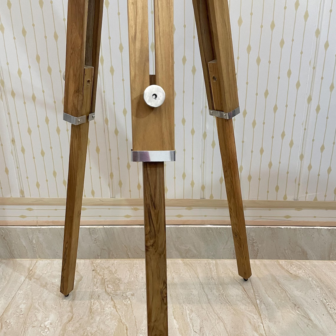 Supporto lampada da terra treppiede in legno di teak supporto fotocamera DSLR... foto 4