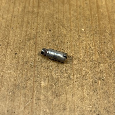H&R .22 7-Shot Small Solid Frame Young America & Victor: Hammer Screw / Pin N450