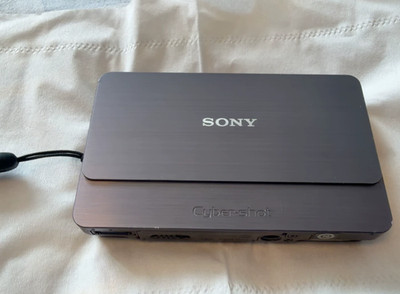 SONY Cyber-shot DSC-T700 Digital Camera 10.1MP 4x Optical Zoom Blink Detection