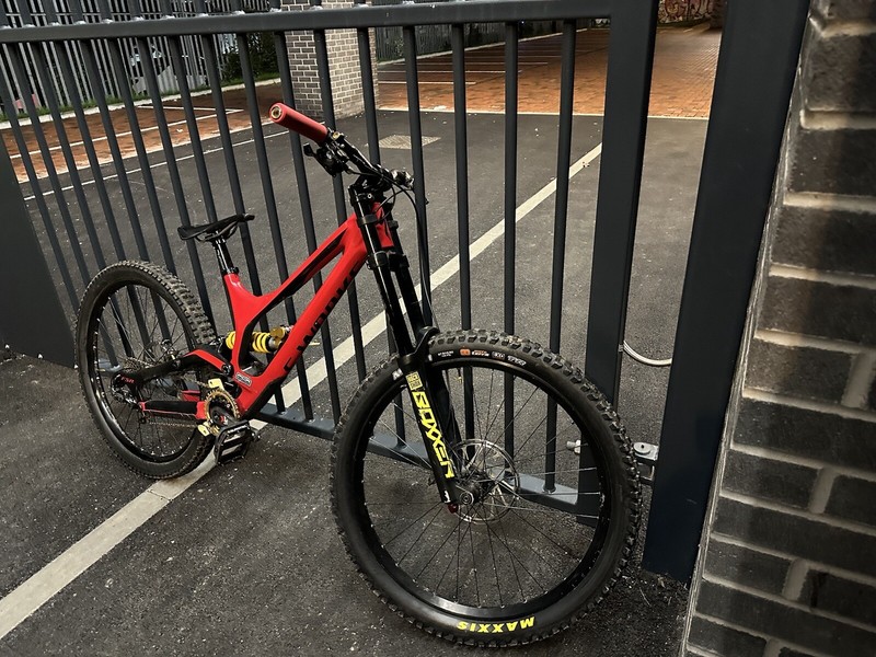 Specialized demo8