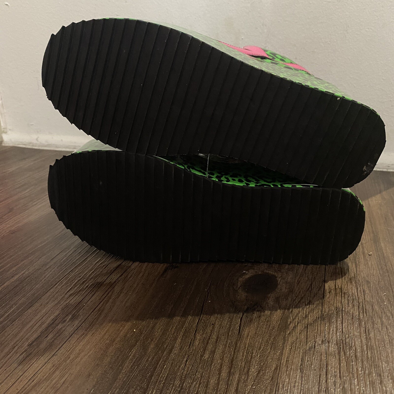 YRU Qozmo Neon Leopard Platform Sneakers - Size 9