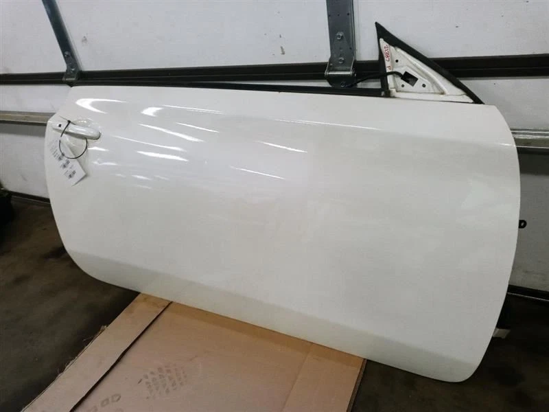 2009-2012 HYUNDAI GENESIS COUPE PASSENGER RIGHT FRONT DOOR WHITE OEM USED - Image 2 of 4