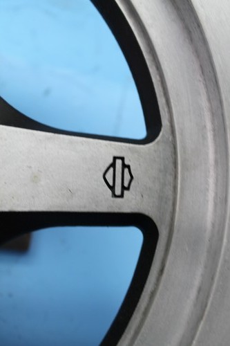 1455 94 HARLEY-DAVIDSON THUNDERSTAR 16X3.00 5 SPOKE REAR RIM - Picture 10 of 11