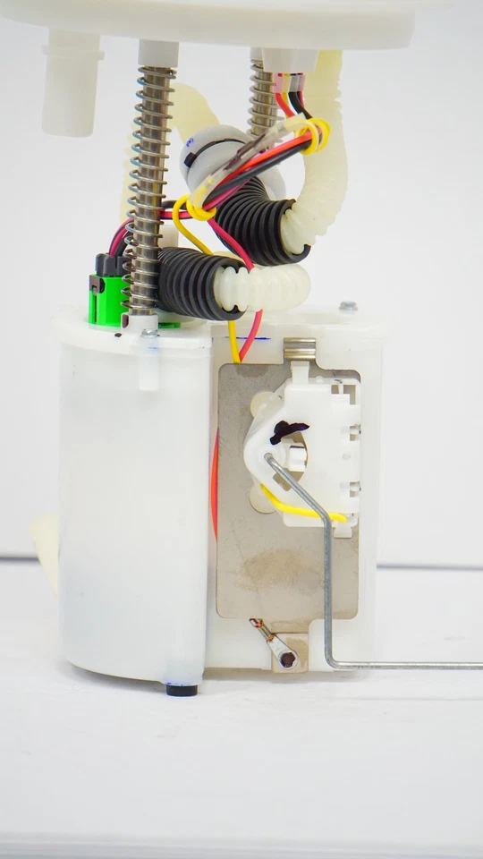 Módulo de bomba de combustible Bosch F00E193508 para Ford Mercury Five Hundred Montego 05-07 Foto 3 de 4