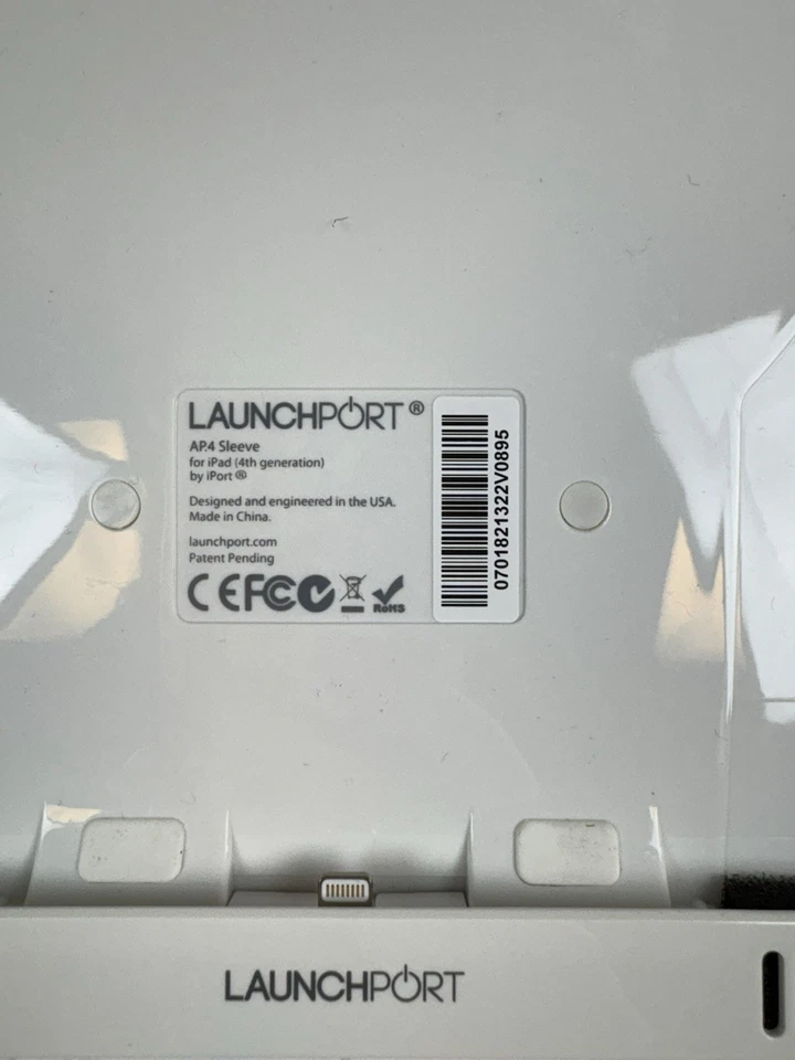 IPort LaunchPort BaseStation W/ iPort Launch AP.4 Sleeve & Power Supply*USED* - Image 2 of 3