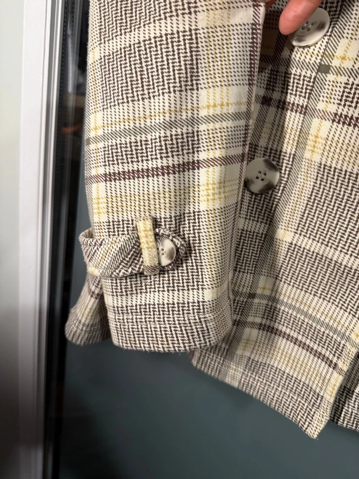 Maurices Beige Brown Plaid Hooded Pea Coat Fleece Lined Size L Pre-Owned - Image 4 of 4