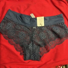 New With Tags Size2 Lace Cheeky Panties