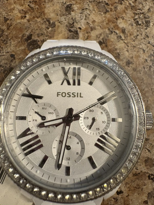 CE1081 Fossil Cecile white ceramic women's wristwatch crystals excellent
