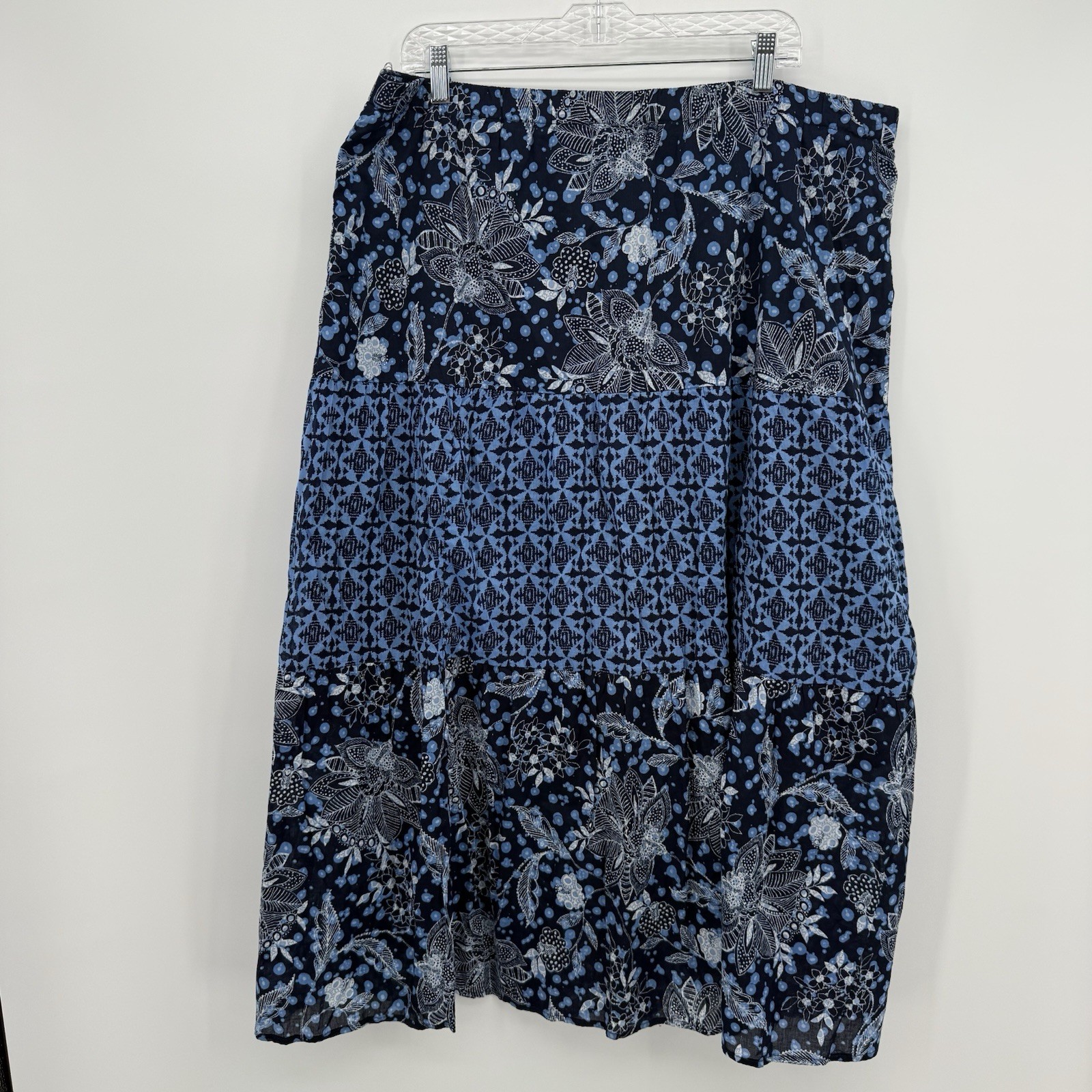 Basic Editions Blue Pattern Elastic Midi Skirt Pl… - image 7