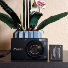 Canon PowerShot A3400 IS Touch Screen Digital Camera Blue 16MP *DOESN'T WORK*