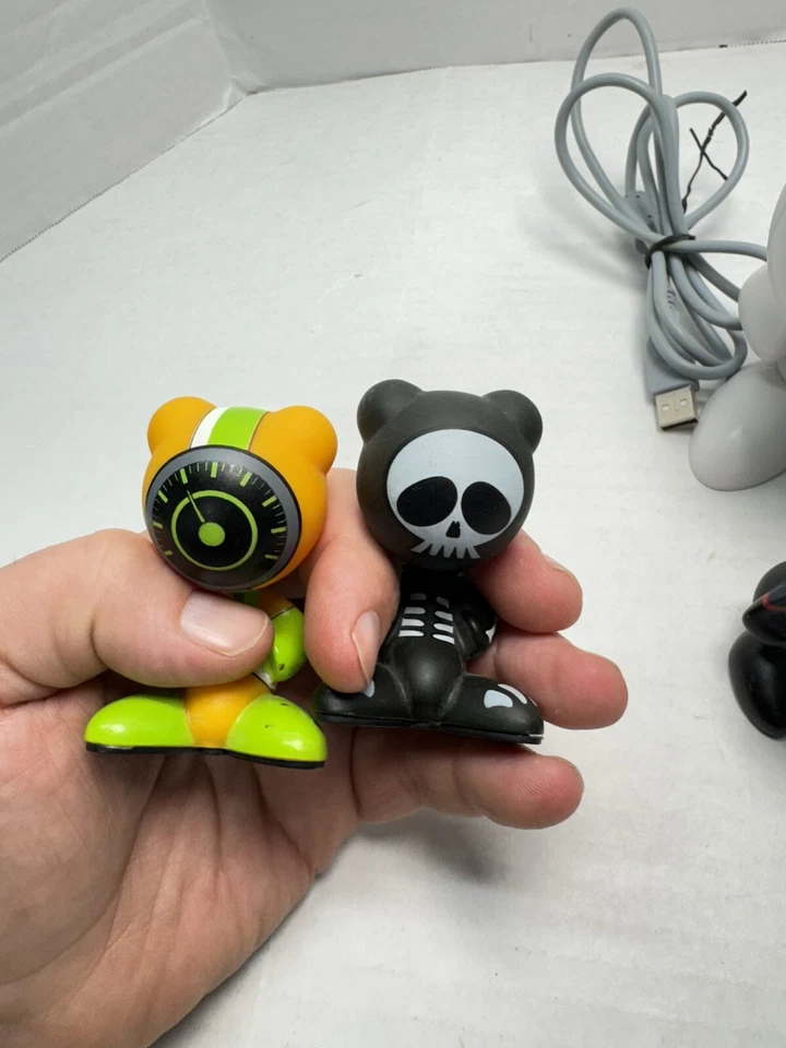 LOTE DE MATTEL RADICA UB FUNKEYS ESTACIÓN DE ACOPLAMIENTO Y FIGURAS Videojuegos Computadora Foto 2 de 4