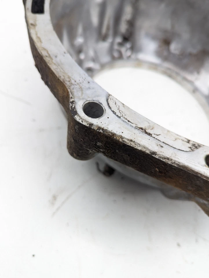 1990-1995 Toyota 4Runner Automatic Transmission Bell Housing OEM - Imagem 2 de 4