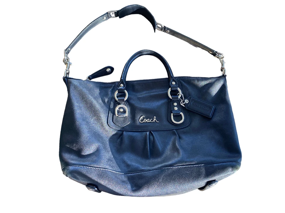 Cartera de hombro Coach Ashley mediana suave de cuero NEGRO G1149-F15445 EN MUY BUENA CONDICIÓN