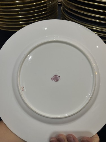 Minton for Tiffany? Neoclassical Gilded Dinner & Luncheon Plates & Soup Bowls - Picture 6 of 9