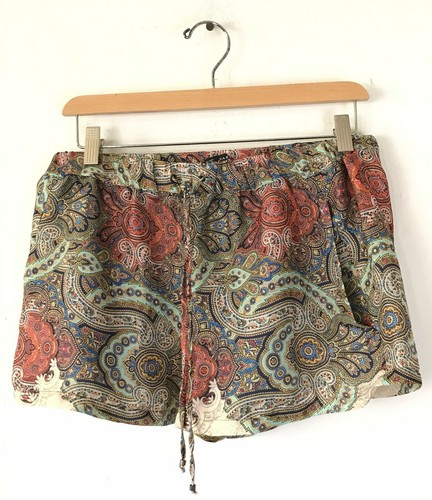 NEW ZARA BASIC Women's Size Large Colorful Print Summer Shorts Elastic Waist