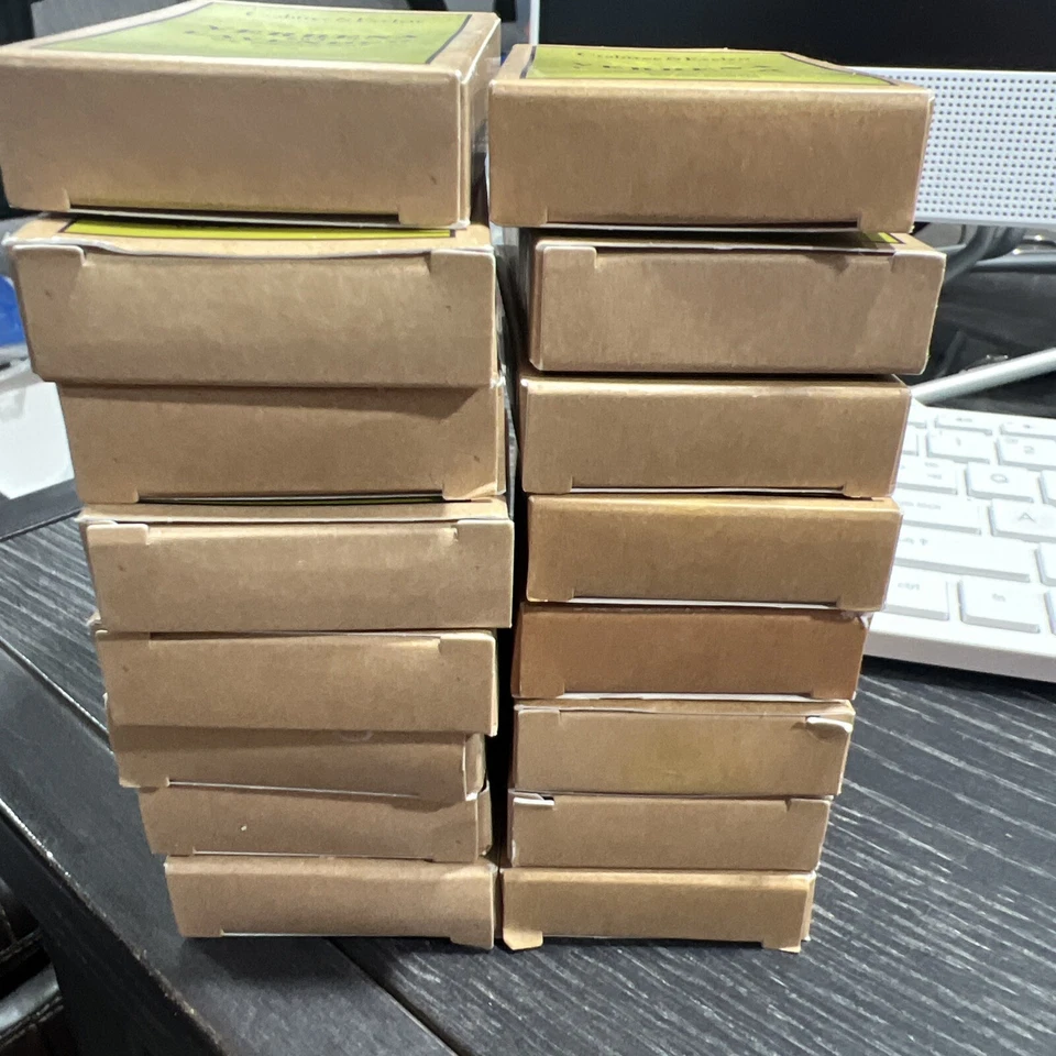 Lote 16 Sabonete Facial e Banho de Lavanda Crabtree & Evelyn Verbena 1 oz - 1,25 oz cada - Imagem 2 de 4