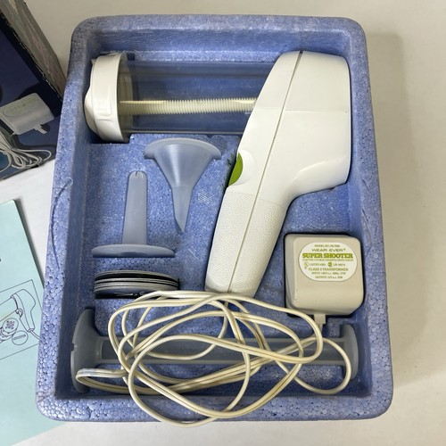 Vintage WearEver Super Shooter Electric Cookie Maker Press 70001 Tested in Box - Picture 2 of 13