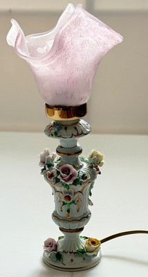 Hochwertige Capodimonte Porzellan Glasschirm Tischlampe Höhe 34 cm