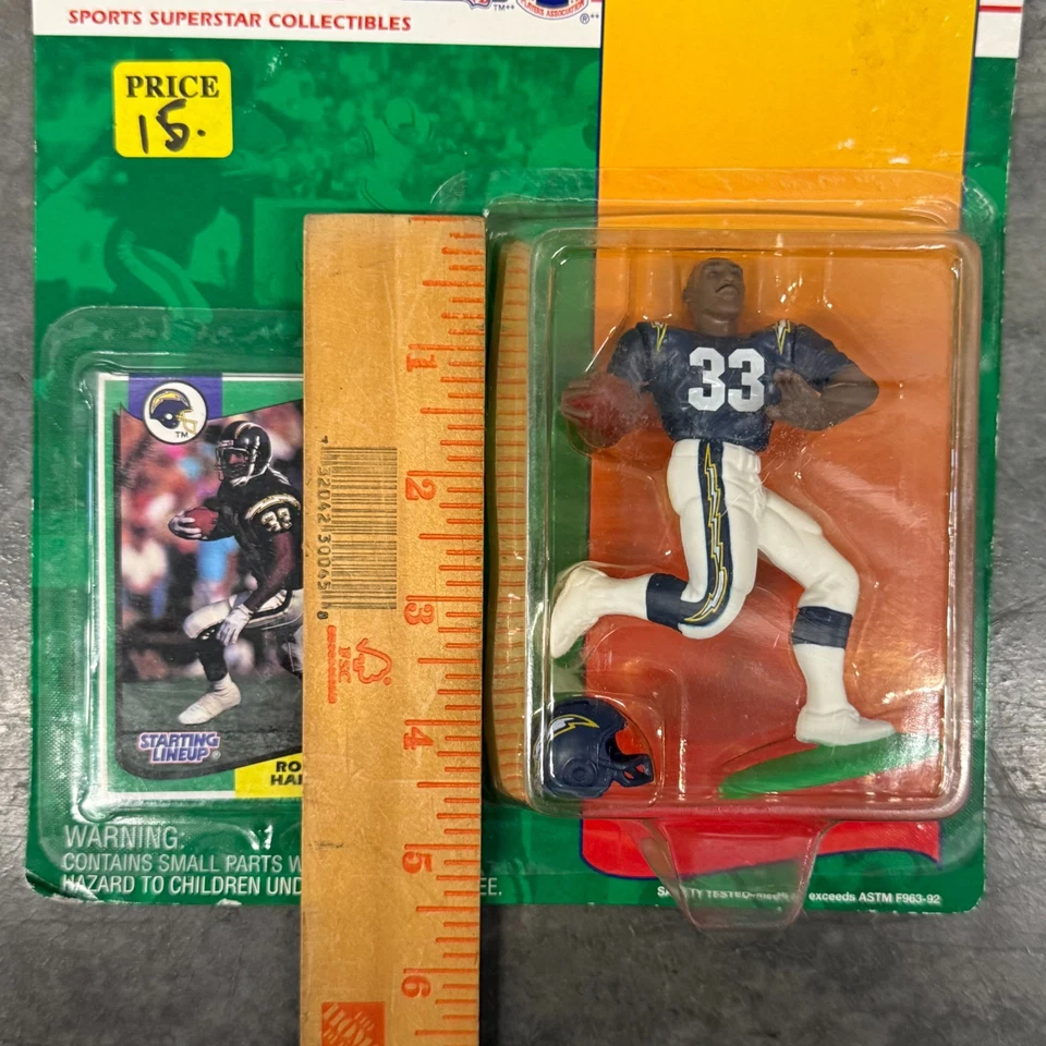 1994 Edition Starting Lineup Ronnie Harmon Atlanta Falcons NFL Figure & Card - Image 3 of 4