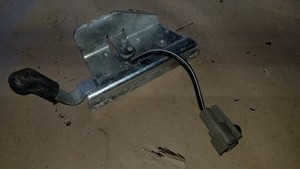 Bobcat M series Cab Door latch handle w/sensor 7109661