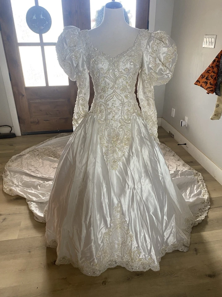 VTG 90s Demetrios Ballroom Wedding Dress Lace Beads Sequins White Princess Sz 6 - Image 2 of 4