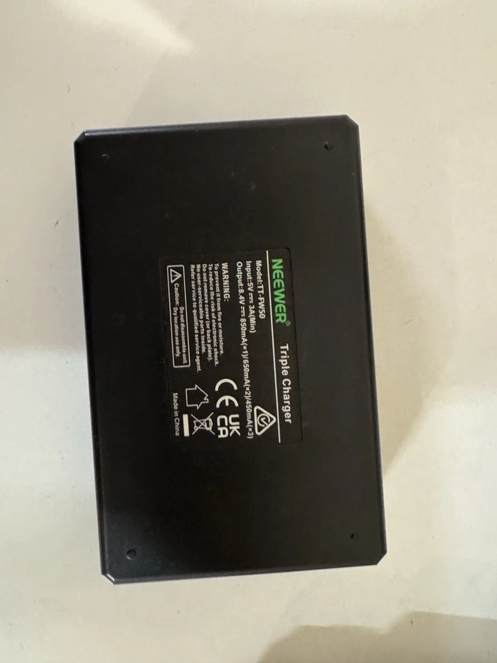 Neewer NP-FW50 Replacement Sony Battery and Charger Set for a6400& others - Image 3 of 4