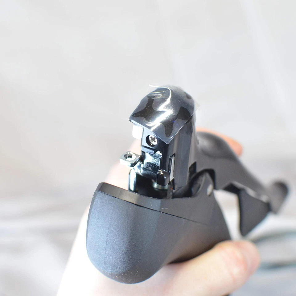 NEW Shimano 105 R7000 ST-R7000 RIGHT/REAR 11 Speed STI Shifter Black - Image 3 of 4