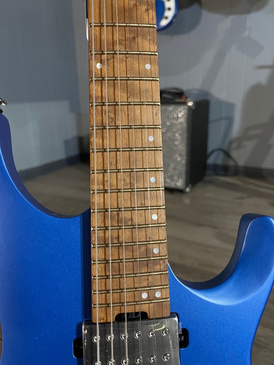 Ibanez Q52, Laser Blue Matte, 6 String Headless Guitar 3801